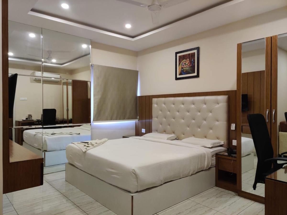 Hotel Siliconville Хидерабад Екстериор снимка